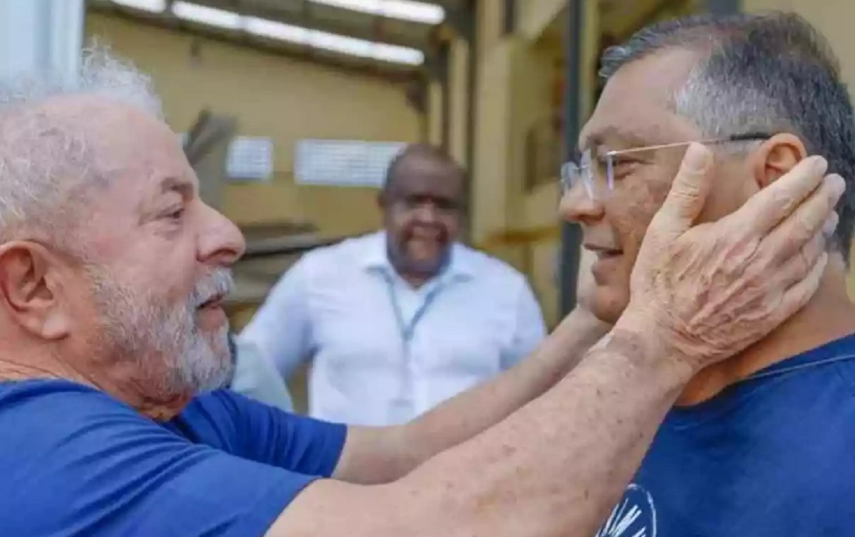 Dino anuncia novos nomes na Justiça e garante uma grande posse para Lula